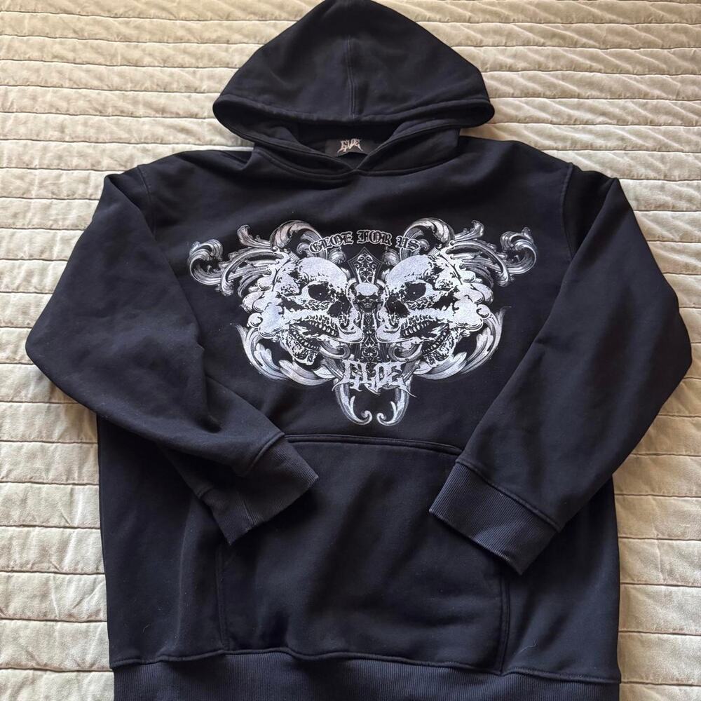 GLOE "Gloe For Us" Skull Graphic Hoodie - Black Size L. Aug 14 drop.